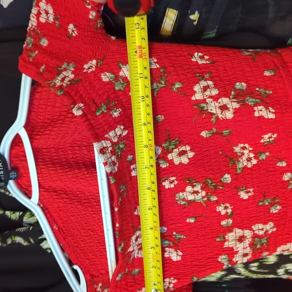 Parisian Sundress. Off the shoulder, midi skirt. 8 - Picture 9 of 10